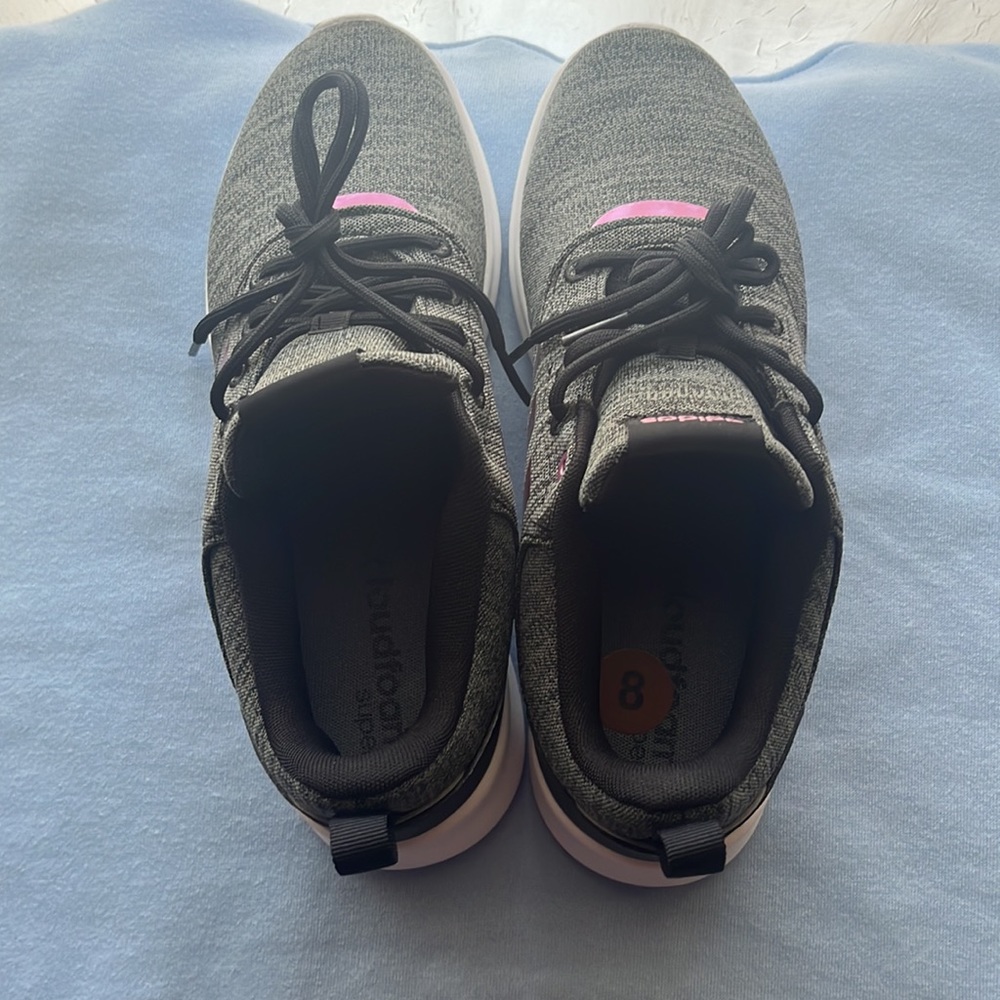 Everyday beautiful shoes. - Picture 3 of 6